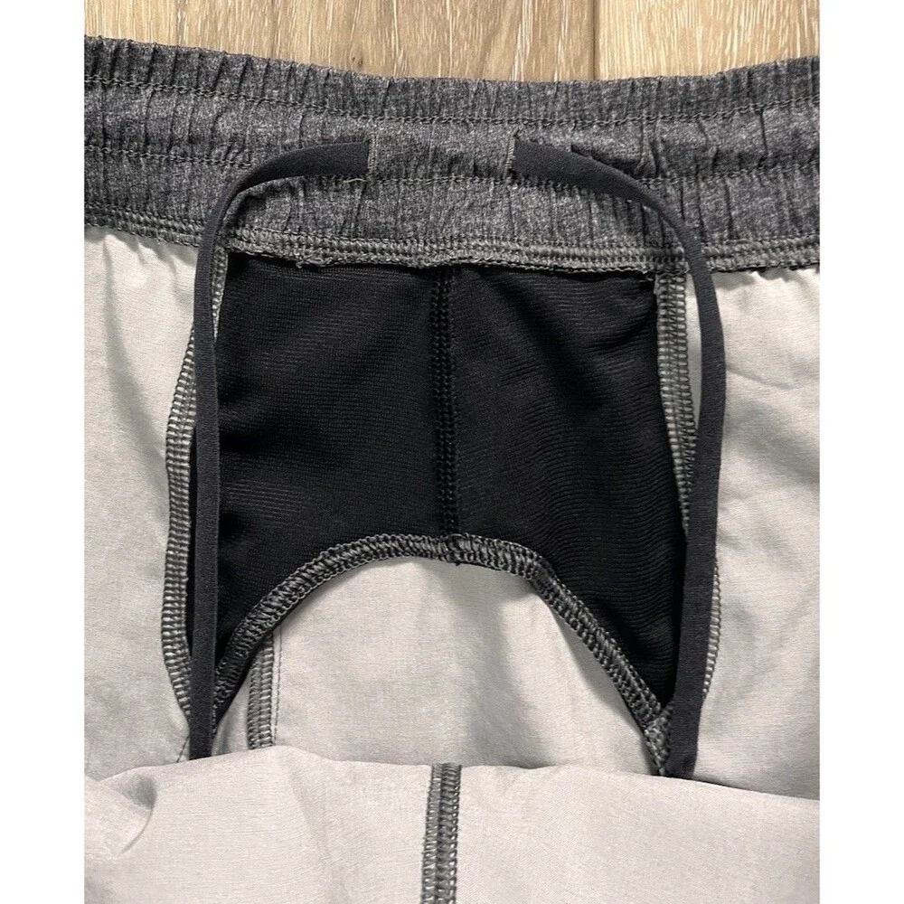 Lululemon Pace Breaker Shorts Mens Sz XL Gray Solid Linerless 7” Inseam Stretch